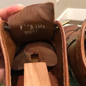 Allen Edmonds Shoes - Allen Edmonds Larchmont Wingtip dress shoes Allen Edmonds Shoes - Allen Edmonds Larchmont Wingtip dress shoes